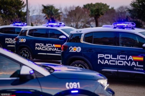 Detenidas cuatro personas tras desmantelar una plantación de marihuana en Elche