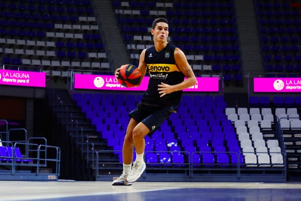 Alberto Cabrera llega al Odilo Cartagena cedido desde Tenerife para competir en la Primera FEB 