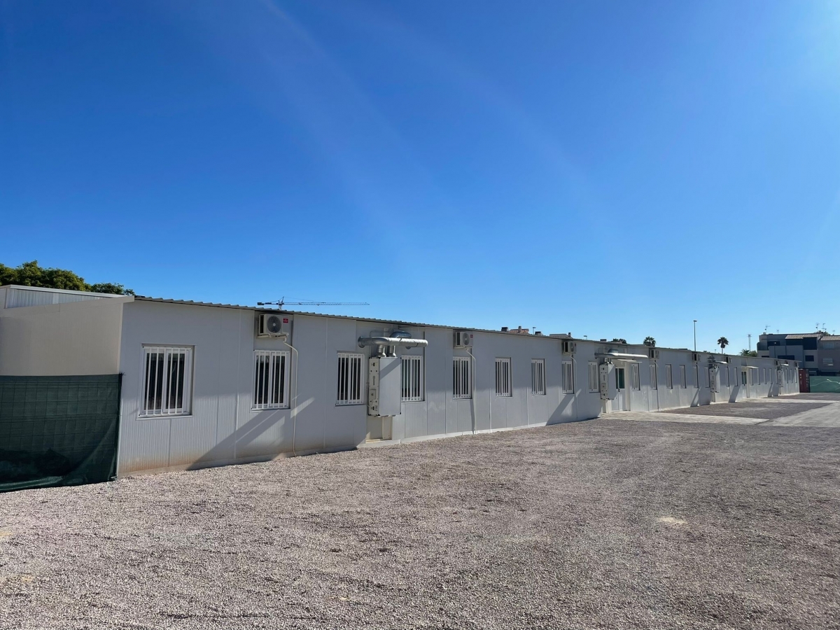 Aulas prefabricadas del CEIP Orba de Alfafar. - Foto: EUROPA PRESS Aulas prefabricadas del CEIP Orba de Alfafar.