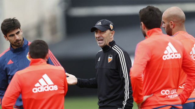 Ayestarán vuelve a incidir en las bases que quiere para su plantilla