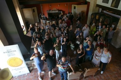 70 chefs de Euro-Toques visitan Requena para ‘empaparse’ de su cultura del vino y su riqueza gastronómica
