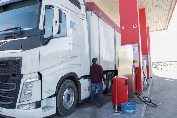 El transporte de mercancías de Castellón acusa la guerra: el combustible copa el 40% de sus costes, aunque mantiene empleo y actividad