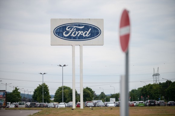 Ford se defiende ante Trump y se reivindica como el fabricante 