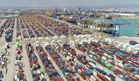 La china Cosco pide prorrogar la concesión de la principal terminal del Puerto de Valencia hasta 2070