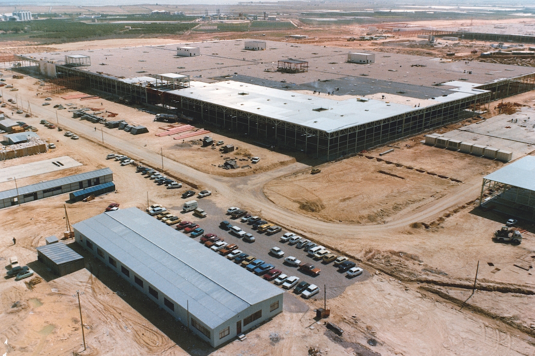 Imagen de las obras de la factoría de Almussafes.
