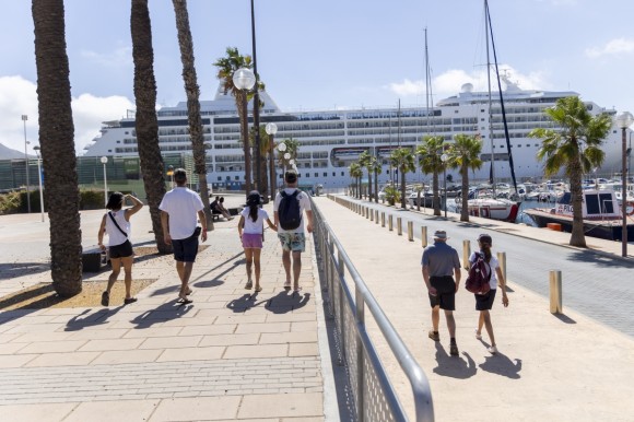 Más de 120.000 pasajeros y 85 escalas: la gran temporada turística para los cruceros llega a Cartagena