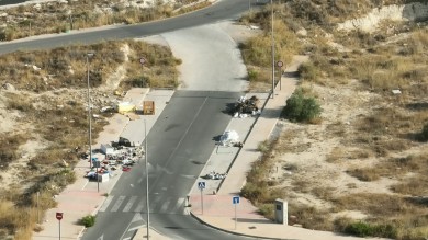 San Vicente impone seis multas de 4.000 euros por depositar vertidos irregulares en parajes y caminos 