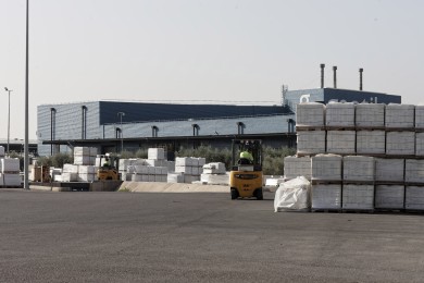 La guerra de Irán golpea al azulejo: el coste del gas se dispara un 35% en solo un mes, mientras la producción suma cinco meses de caídas