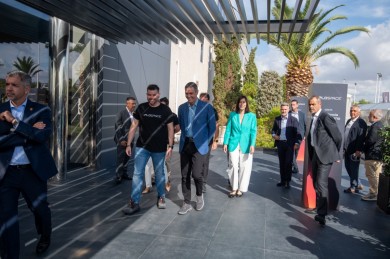 La visita de Pedro Sánchez a PLD Space, en imágenes