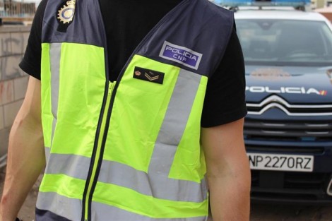 Se hacen pasar por policías y roban un tráiler en Alicante cargado con ropa de Inditex