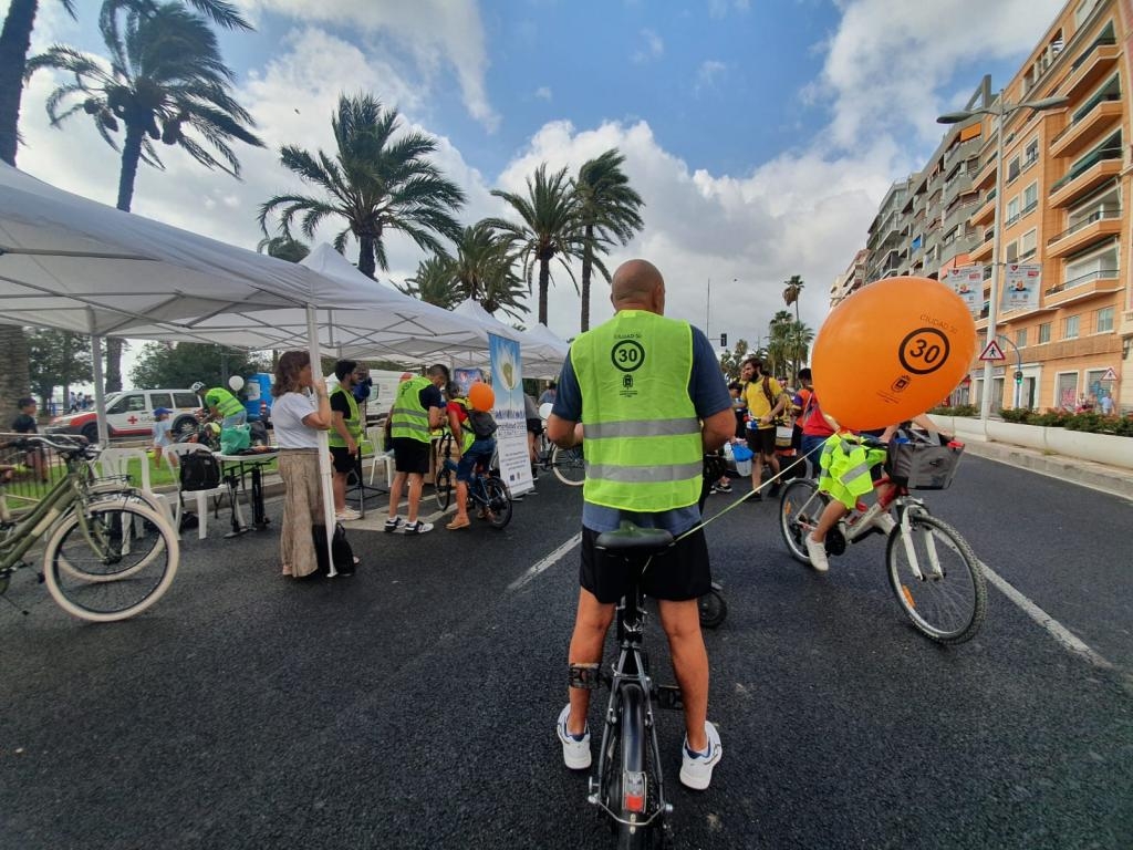 Los preparativos para una ciclovía, en imagen de archivo.