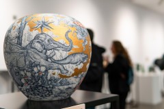 Xiao Daoxian gana el Premio Caixa Rural l’Alcora en el concurso internacional de cerámica alcorino 