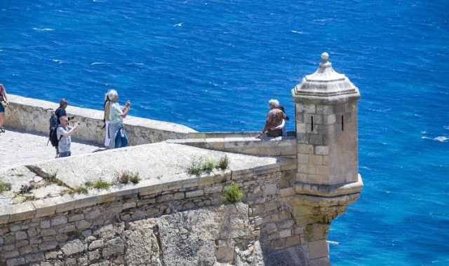 Las visitas al Castillo de Santa Bárbara aumentan un 27% y se encaminan al millón