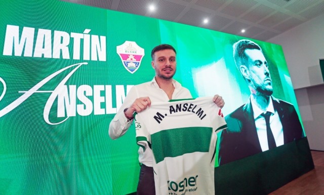 Anselmi 'pone las luces largas' en el Elche CF con vocación de permanencia