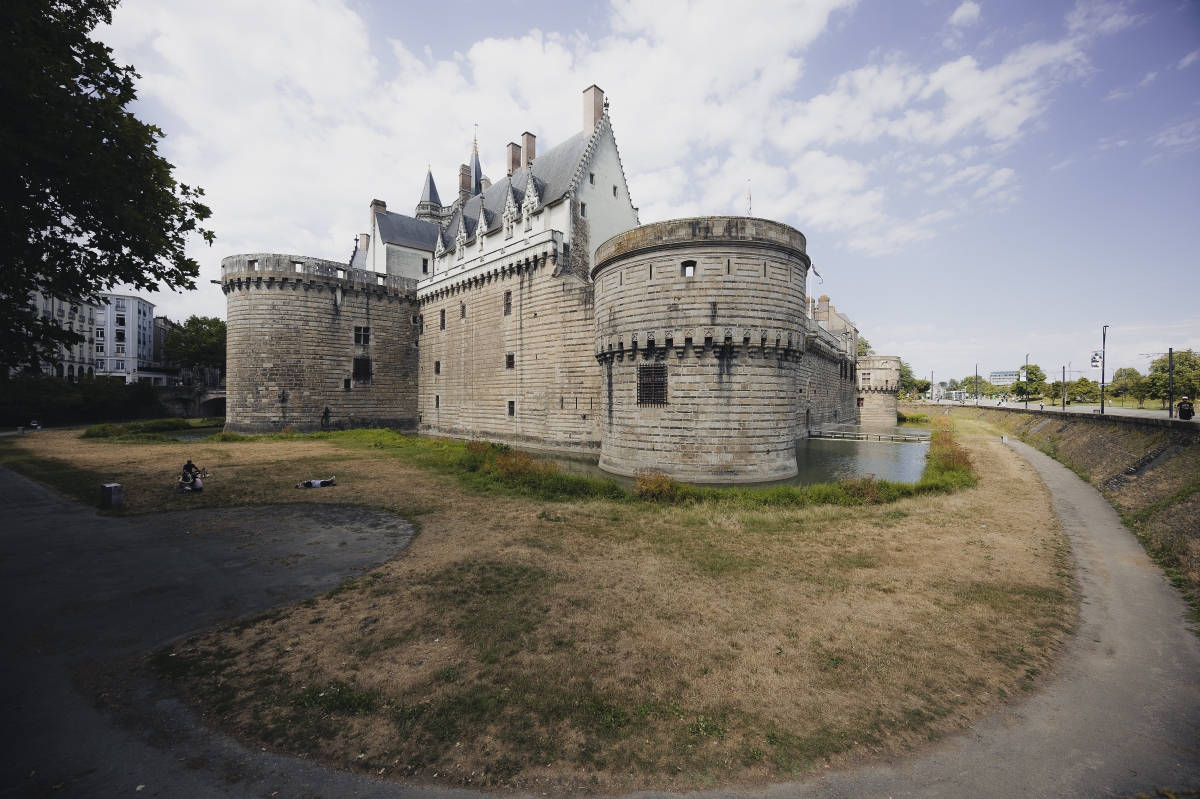 El castillo de los Duques de Bretaña alberga el Museo de Historia de Nantes.