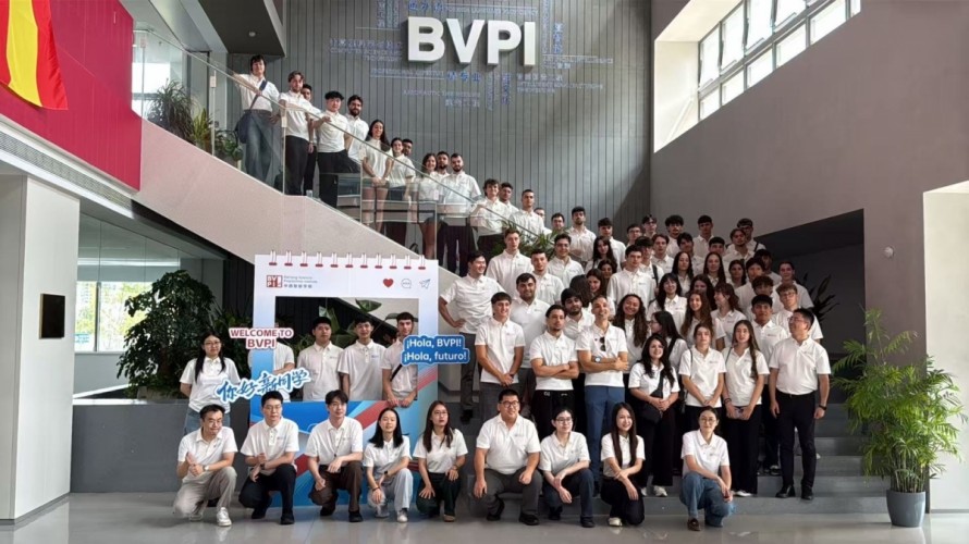 La UPV inicia la actividad académica de su campus en China con casi 400 estudiantes