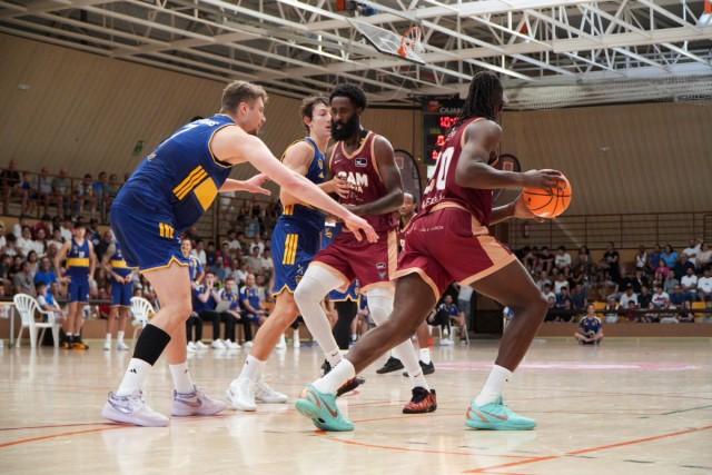 El UCAM CB arrasa en Yecla al Boca Juniors argentino, histórico de Sudamérica (93-54)