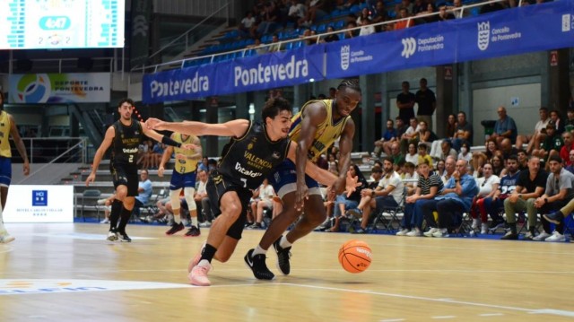 Valencia Basket sigue avanzando en pretemporada ante Monbus Obradoiro (95-108)