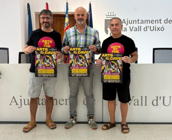 La Vall d'Uixó celebra la segona edició d'Arts By The Cave amb una jornada d'arts escèniques per a tots els públics 