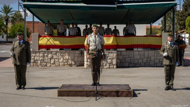 El MOE releva el mando de dos de sus unidades en Alicante