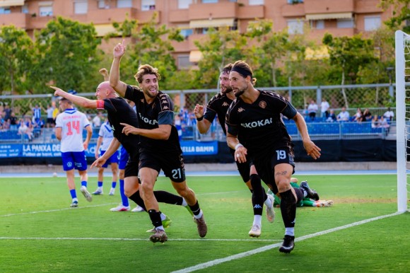 El Hércules CF despierta a tiempo en Can Dragó y estrena el casillero de victorias