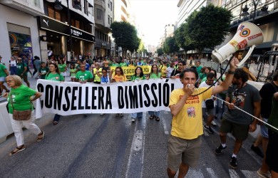 Docentes valencianos vuelven a las calles para exigir mejoras 