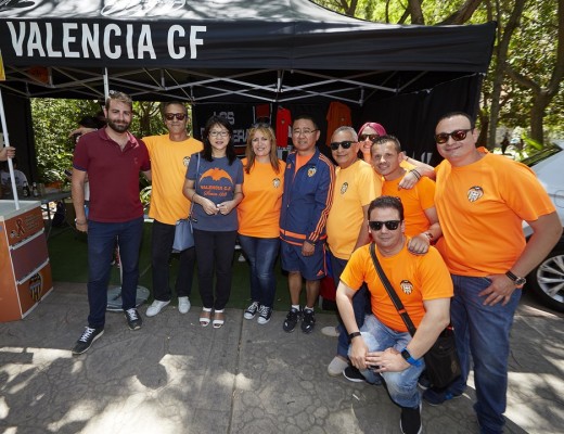 Layhoon, con los peñistas en la segunda jornada de la Family Weekend