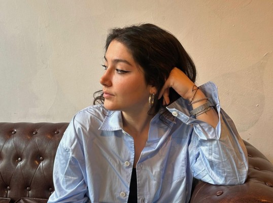 Paula Escrig y los cabos sueltos de la infancia