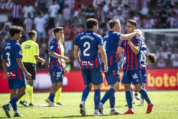 El 'efecto Messi' hace despegar al CD Eldense