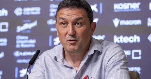 El Valencia CF da un giro a su proyecto: apuesta por Braulio Vázquez, sin Corberán ni Gourlay