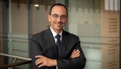 Endesa se acomoda en bolsa en la zona de máximos históricos, pese a la visión bajista de los analistas