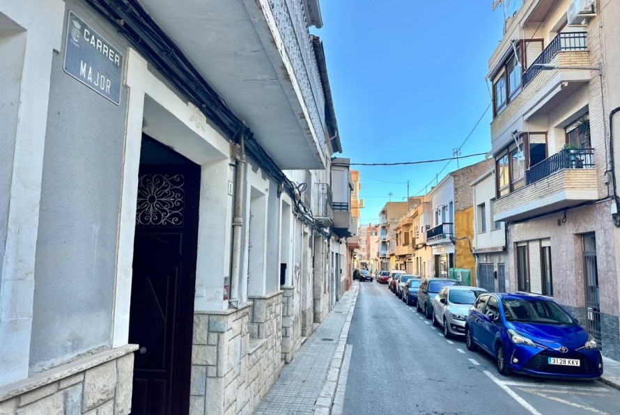 El Campello adjudica a IMESAPI las obras para semipeatonalizar la calle Mayor por 665.000 euros