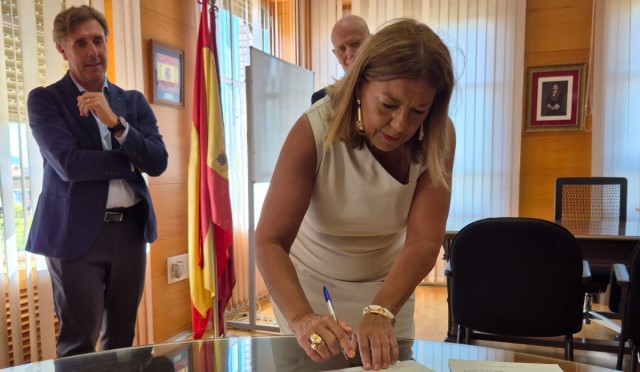 Los magistrados Miguel Rivera Muñiz y Natalia Martínez Herrero toman posesión en la Audiencia Provincial de Murcia