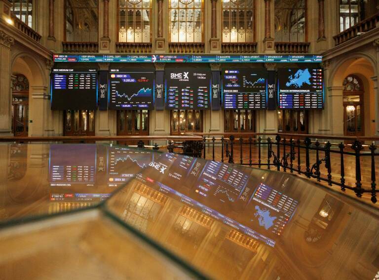 El Ibex 35 cierra con un rebote del 1,32% y vuelve a situarse por encima de los 11.000 enteros
