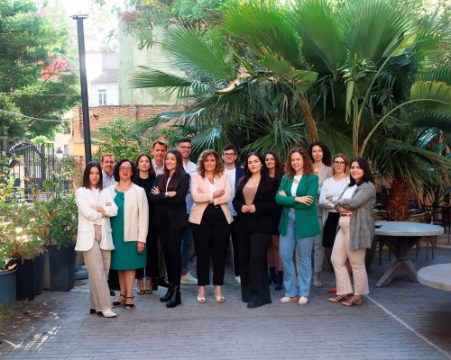 Aletreo celebra ‘10 años contando historias’ de los 200 clientes que han pasado por su agencia