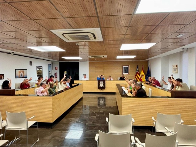 Almassora se une en el pleno en defensa de la costa y contra la propuesta de deslinde del Gobierno central