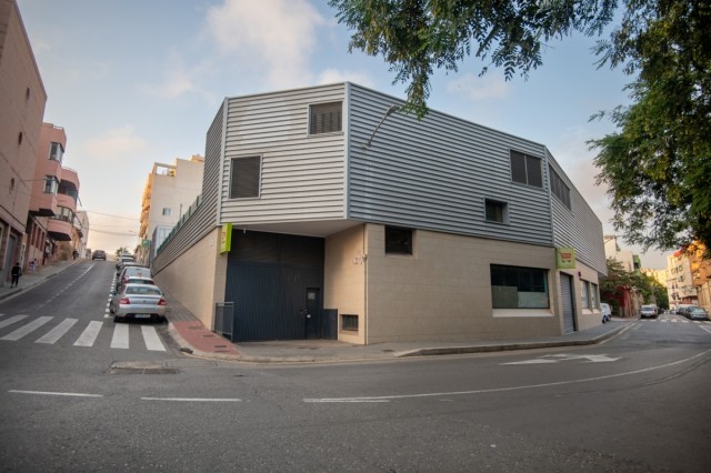 El nuevo centro sanitario de San Gabriel en Alicante se hace de rogar: más cambios en el antiguo súper 