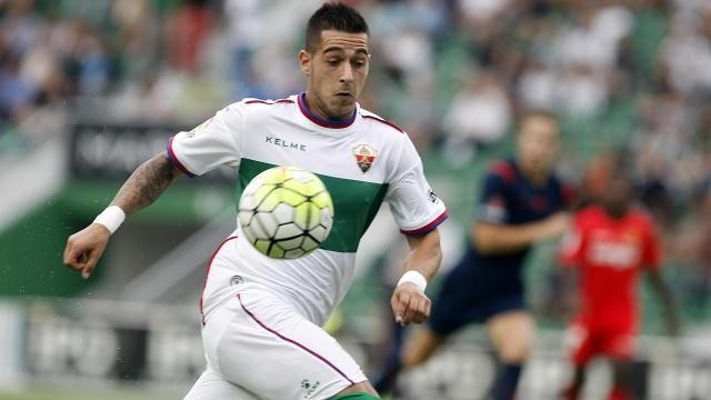 El Elche despide a su afición con un empate ante el Valladolid