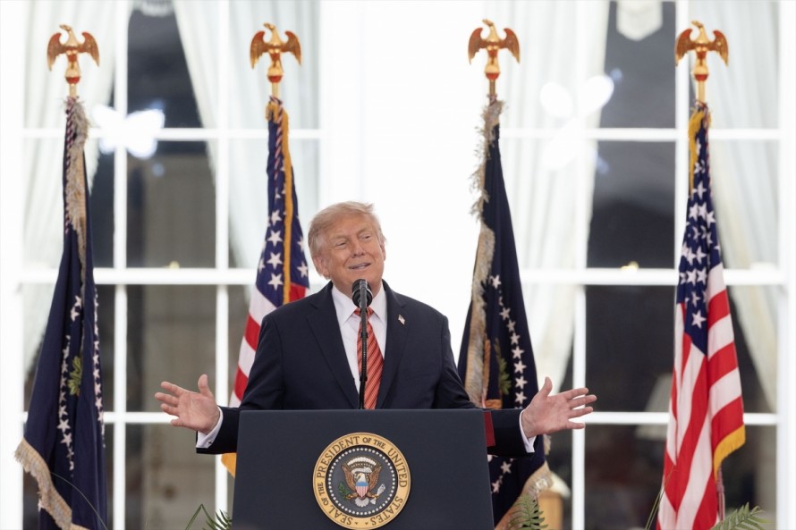 Trump carga contra Anthropic y tilda las peticiones para frenar la IA de 