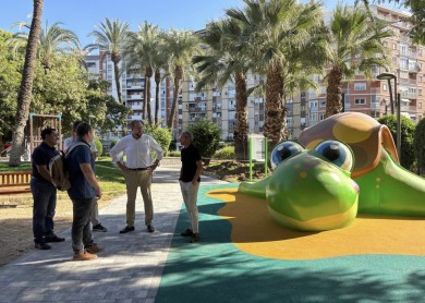 Una tortuga gigante de casi seis metros se instala en la Plaza Circular para los más pequeños