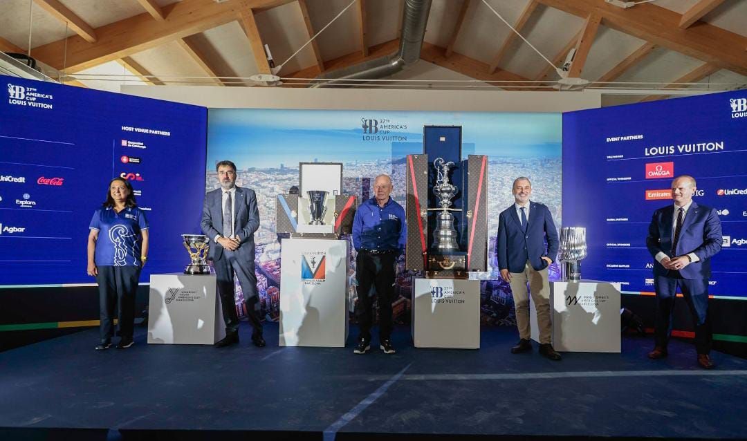 La America’s Cup finaliza su Trophy Tour presentando los cuatro trofeos en Barcelona
