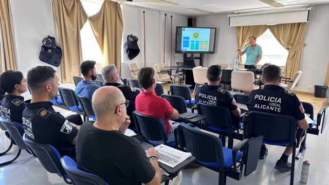 Alicante forma a policías y bomberos ante episodios de lluvias torrenciales