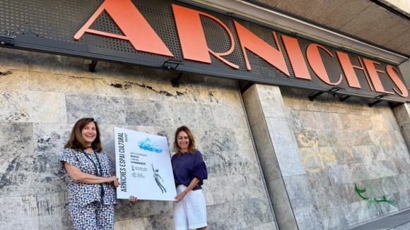 El Teatre Arniches se reinicia para reforzar la implantación del IVC en toda la provincia