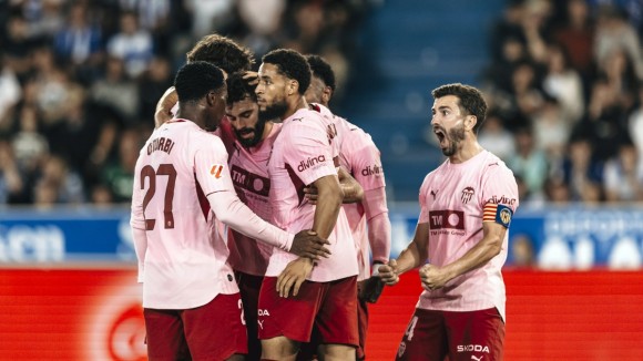 El Valencia CF 'resucita' en Mendizorroza