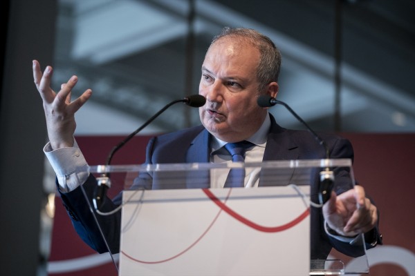 Hereu anuncia 115 millones de euros del Perte VEC II para Renault, Stellantis, Gestamp y Hub Tech