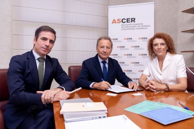 Ascer y PwC firman un nuevo acuerdo de patrocinio para la 25.ª edición de los Premios Cerámica
