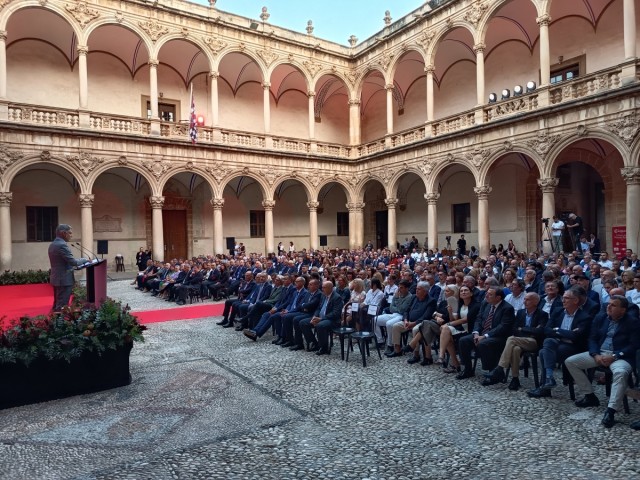 La Noche de la Economía de Orihuela premia a Domingo Alcocer (Doalco) y reconoce a otras cinco empresas