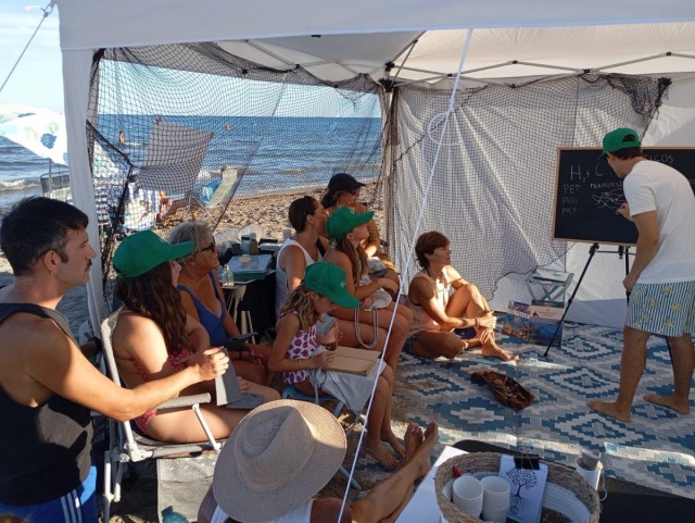 Castelló retira 58 kilos de residuos, 2.700 colillas y cerca de 2.900 microplásticos de sus playas