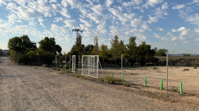 Villena amplía el parque canino del Recinto Ferial y habilitará una nueva zona en la Pinada Galbis