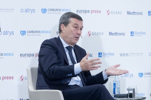 Gómez avanza que la lista de espera para pacientes de prioridad 1 se reducirá en el primer semestre